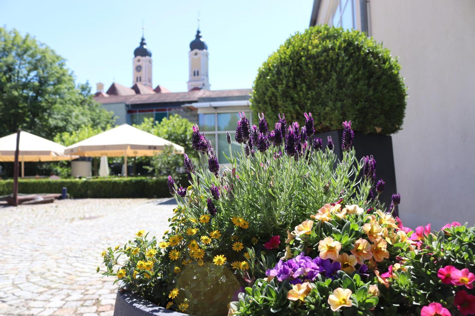 Klostergasthof Roggenburg Luaran gambar