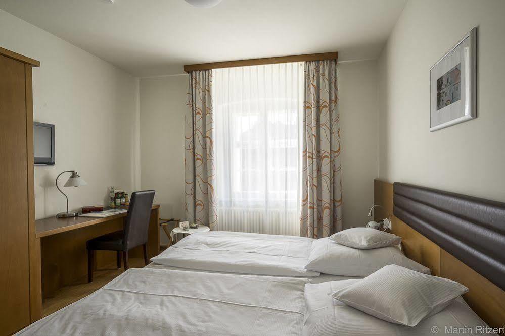 Klostergasthof Roggenburg Luaran gambar